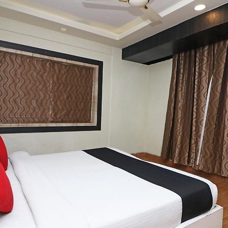 Hotel Emerald كولكاتا المظهر الخارجي الصورة