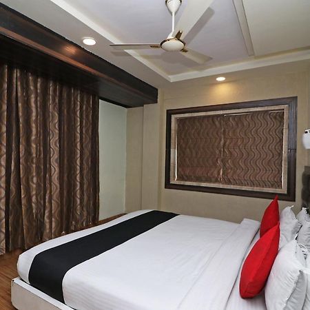 Hotel Emerald كولكاتا المظهر الخارجي الصورة