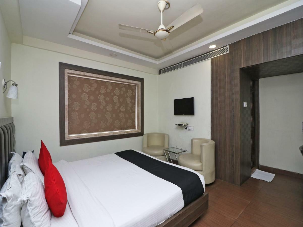 Hotel Emerald كولكاتا المظهر الخارجي الصورة