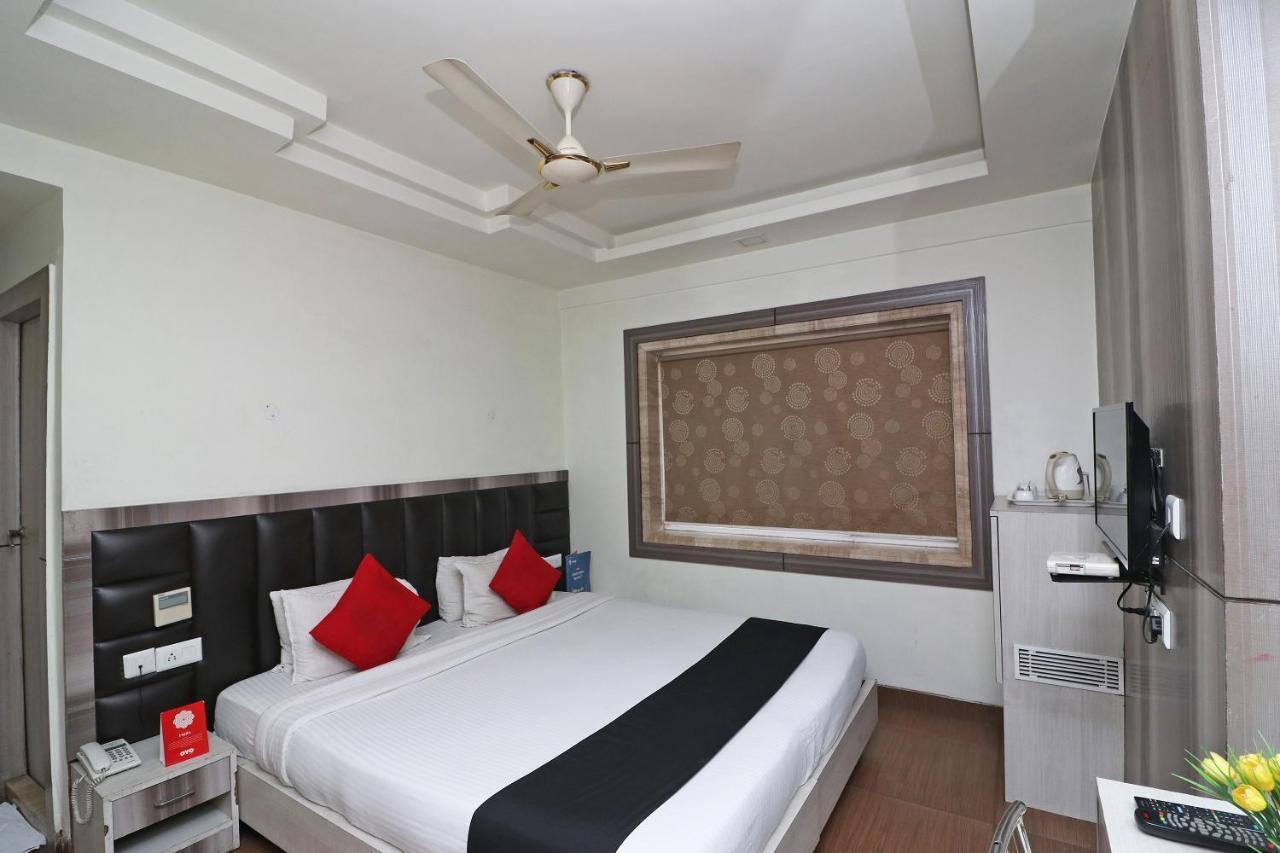 Hotel Emerald كولكاتا المظهر الخارجي الصورة