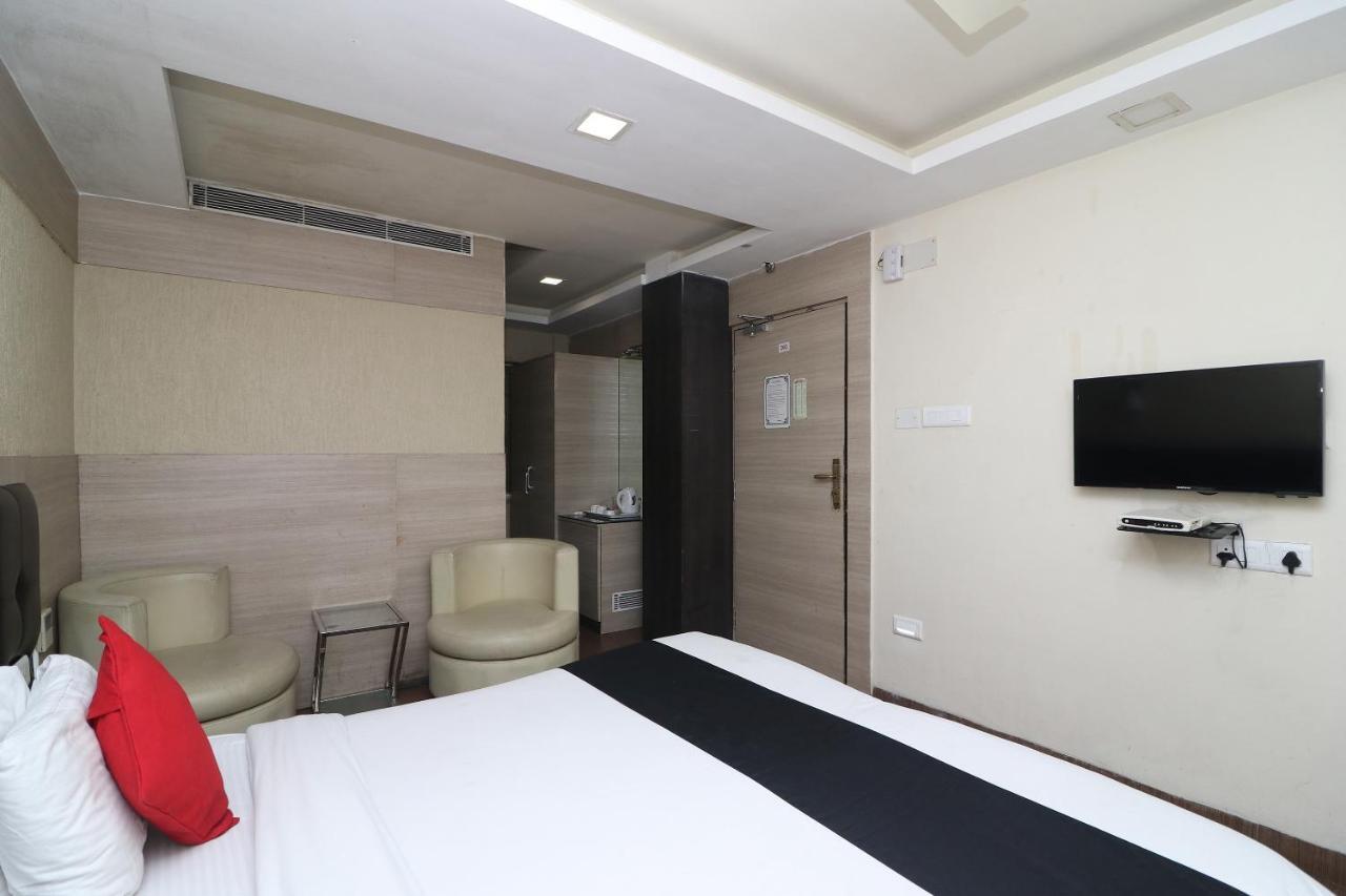 Hotel Emerald كولكاتا المظهر الخارجي الصورة
