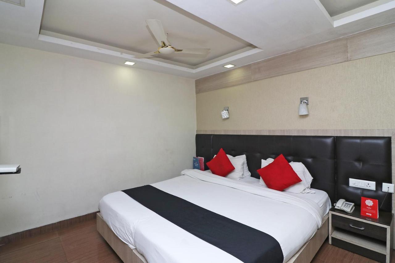 Hotel Emerald كولكاتا المظهر الخارجي الصورة