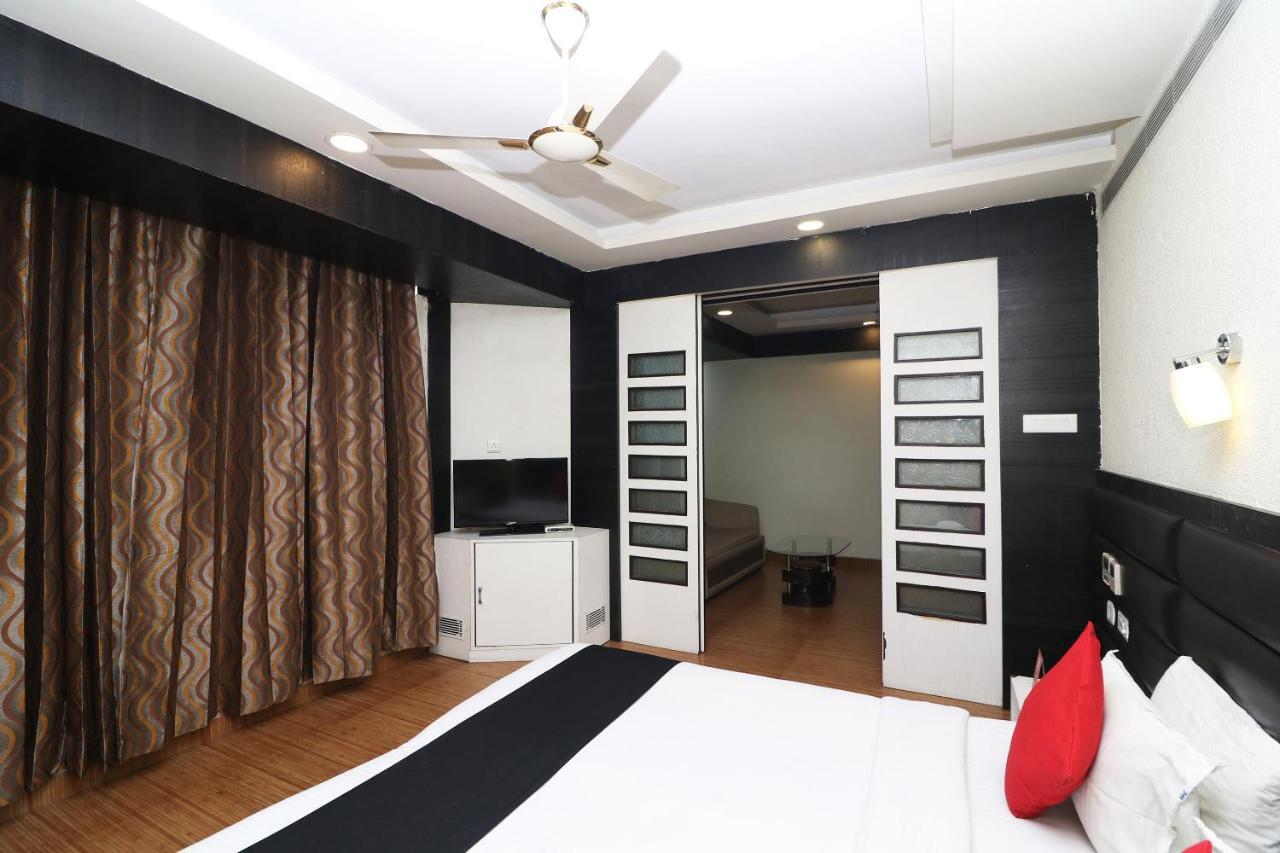Hotel Emerald كولكاتا المظهر الخارجي الصورة